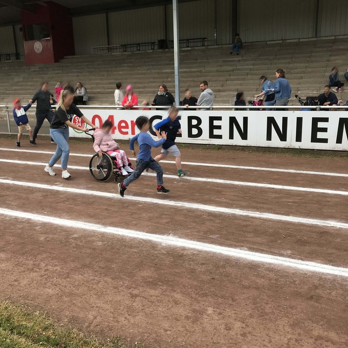 None (vergrößerte Bildansicht wird geöffnet)