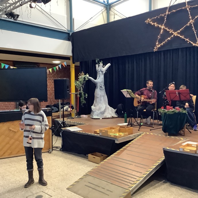 None (vergrößerte Bildansicht wird geöffnet)