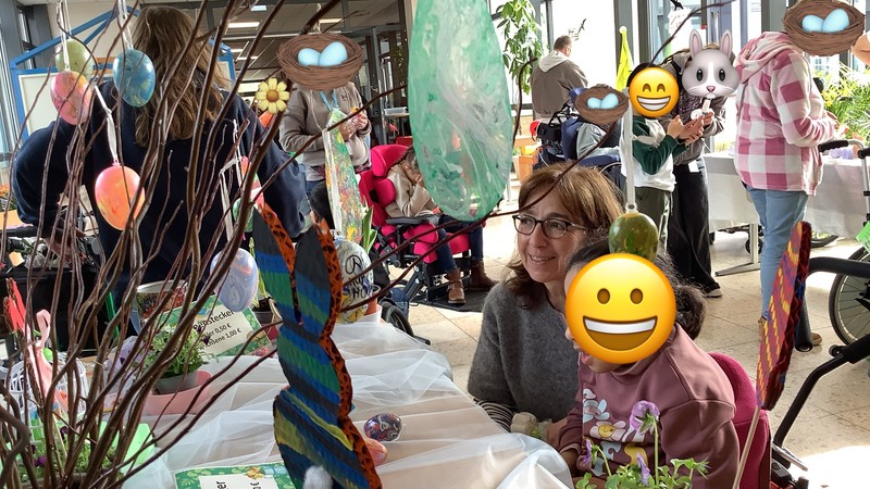 BesucherInnen des Frühlingsmarktes.