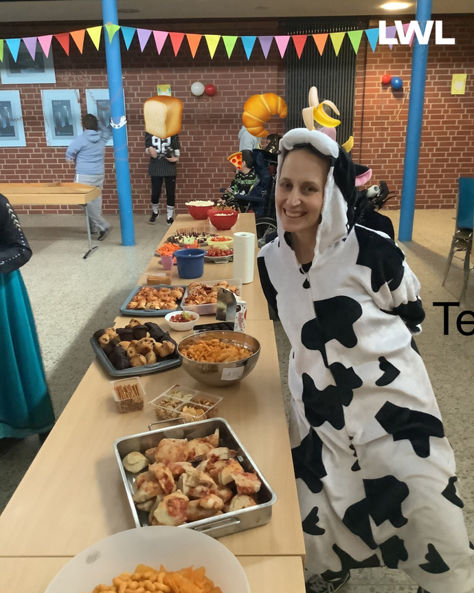 Viele Snacks zum Stärken auf dem Buffet.