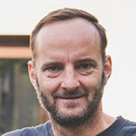 Auf dem Foto ist Jan Pluppins zu sehen.