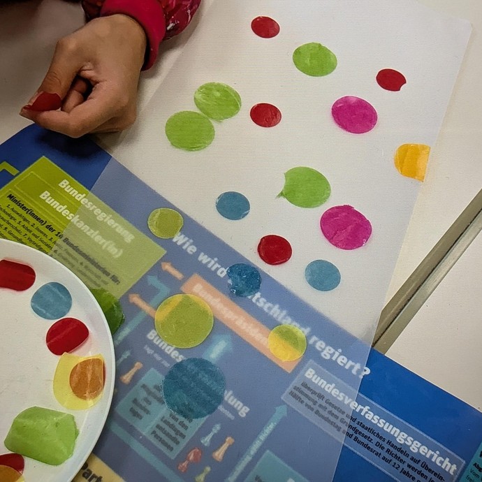 None (vergrößerte Bildansicht wird geöffnet)